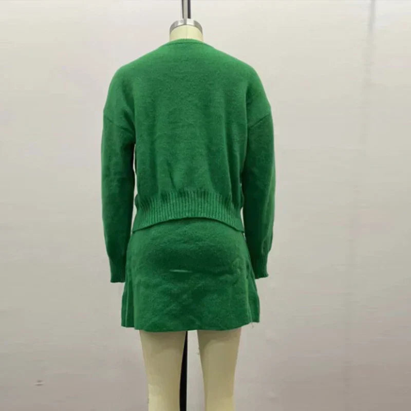 סט שני חלקים סרוג חולצת אובר סייז וחצאית מיני - יעלה