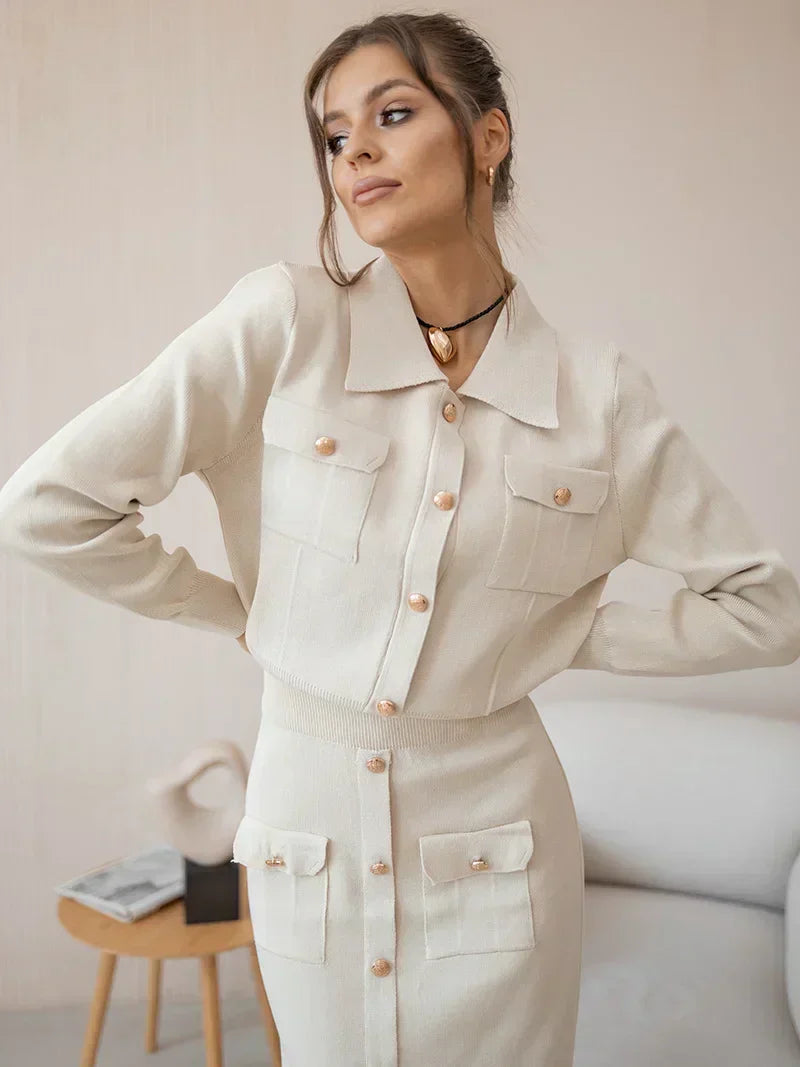 סט סרוג חולצה וחצאית מידי בעיטור כפתורים וכיסים - Danna